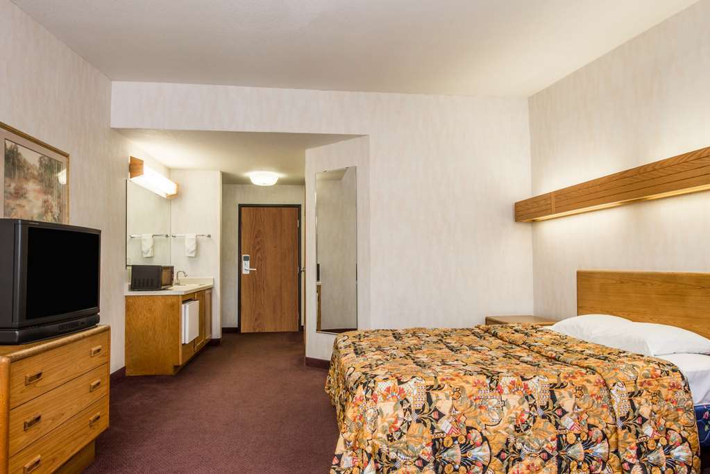 Travelodge Indianapolis Castleton Номер фото