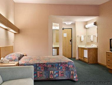 Travelodge Indianapolis Castleton Номер фото