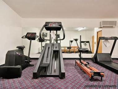 Travelodge Indianapolis Castleton Удобства фото